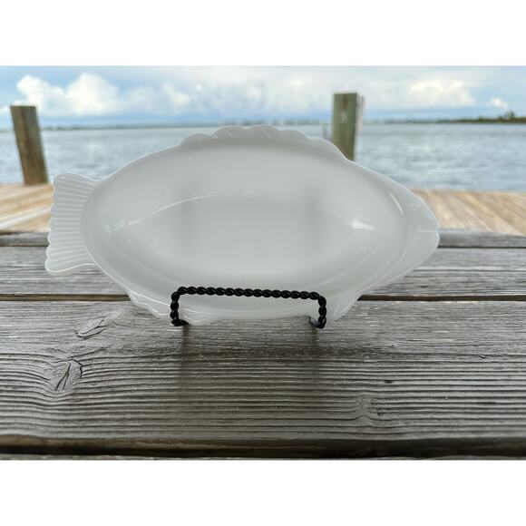 Vintage Milk Glass Fish by Glasbake McKee, 9 inch Fish Shape Baker, Seafood Dish - Picture 1 of 15